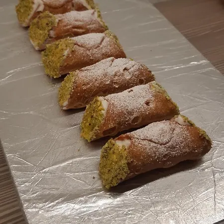 La Maison Des Reves Bed & Breakfast 4*